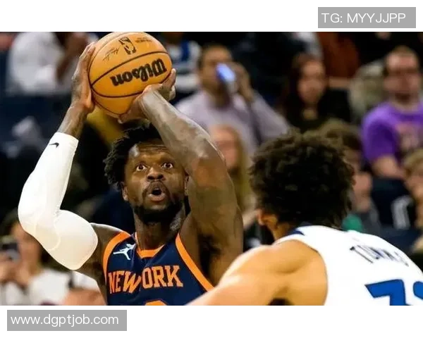 兰德尔30分钟高效砍26分9板5助3失误带队表现出色三分命中率高达50% 兰德尔30分钟高效砍26分9板5助3失误带队表现出色三分命中率高达50%